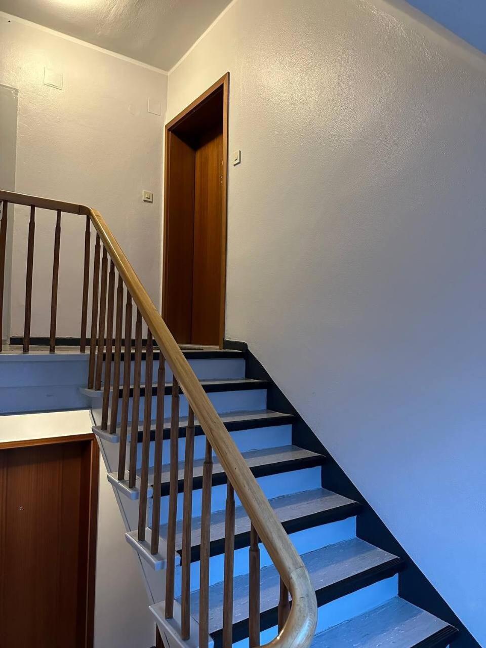 Modernes & Komfortables Bis Zu 6 P Apartment Hannover